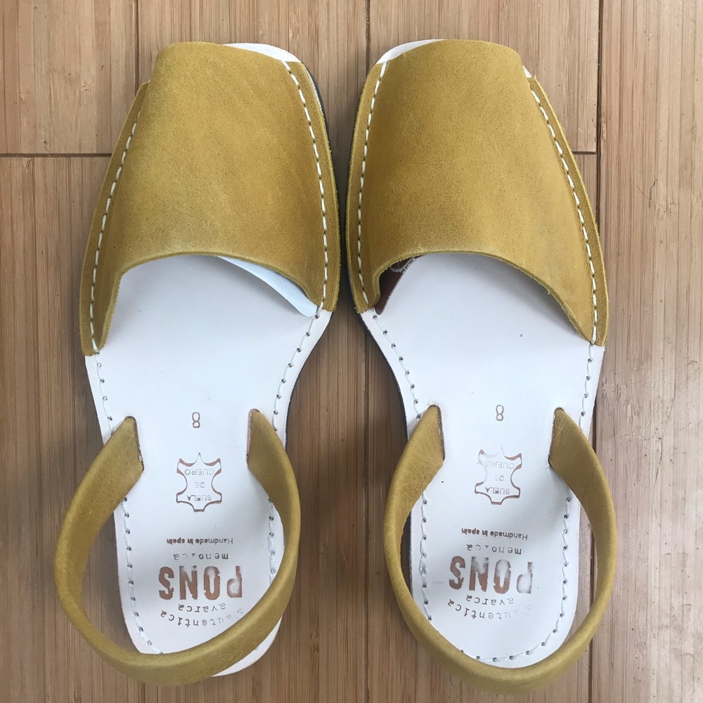 New PONS by Avarcas size 8, saffron yellow